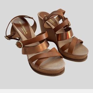 Andre Assous 278.00 Jenny Designer made in Spain brown leather heels size 8